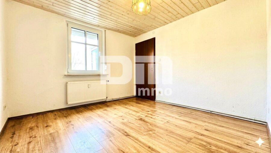 Natur pur - Einfamilienhaus am Ortsrand mit großem Grundstück, Carport und Terrasse - EG Wohnzimmer